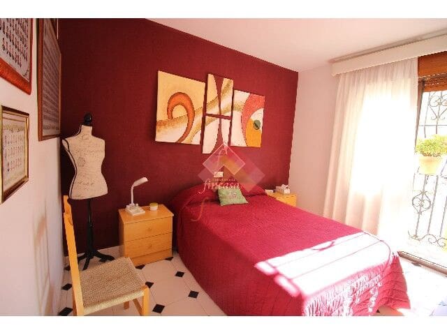 6 quarto Casa em Banda para venda em Ronda com garagem - 395 000 € (Ref: 10155775)