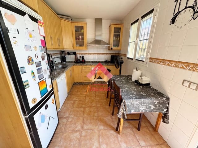 3 chambre Villa/Maison Mitoyenne à vendre à Ronda avec garage - 275 000 € (Ref: 10155784)