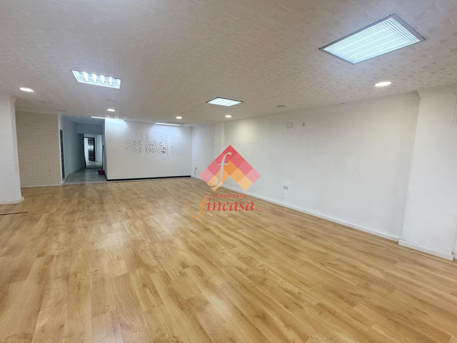 Commercial for rent in Ronda - € 1,200 (Ref: 10155786)