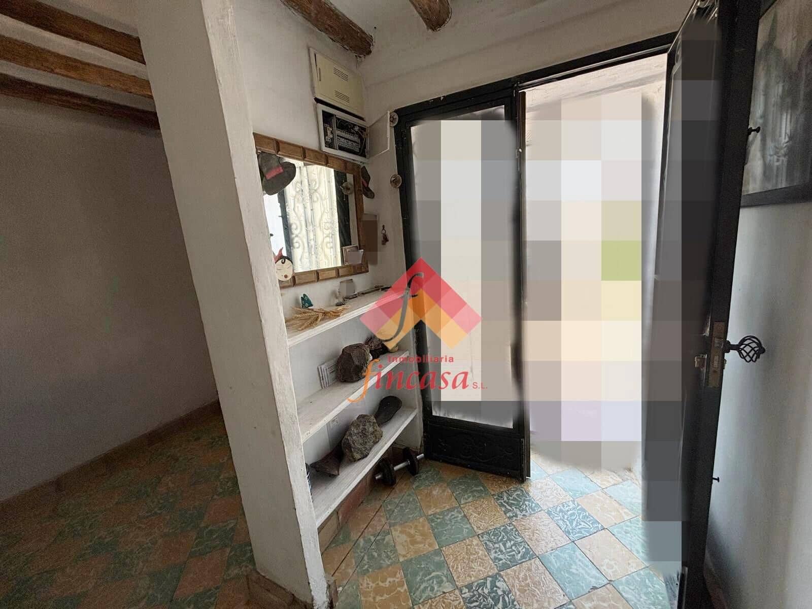 5 slaapkamer Huis te koop in Arriate met garage - € 159.000 (Ref: 10173982)