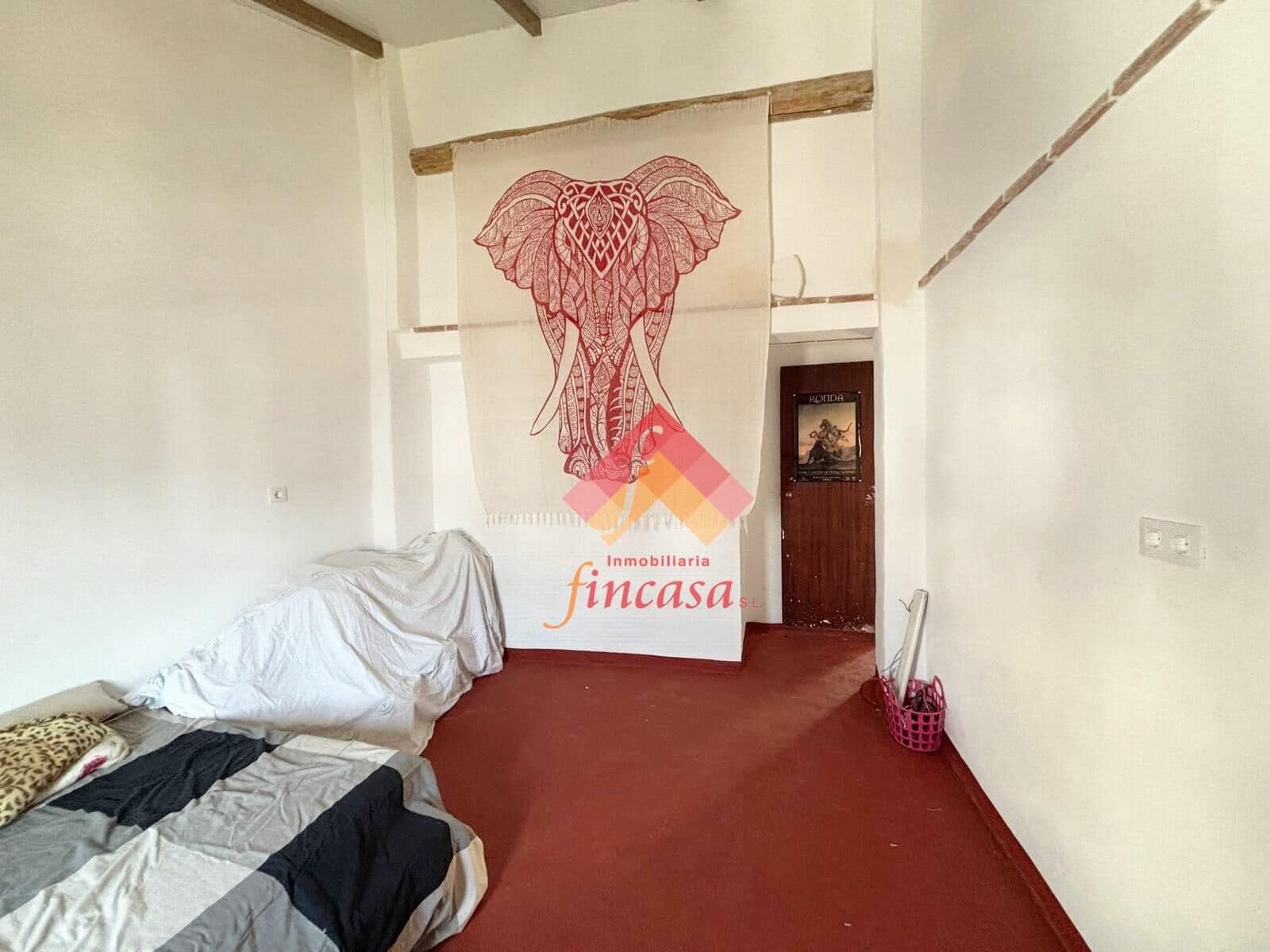5 slaapkamer Huis te koop in Arriate met garage - € 159.000 (Ref: 10173982)