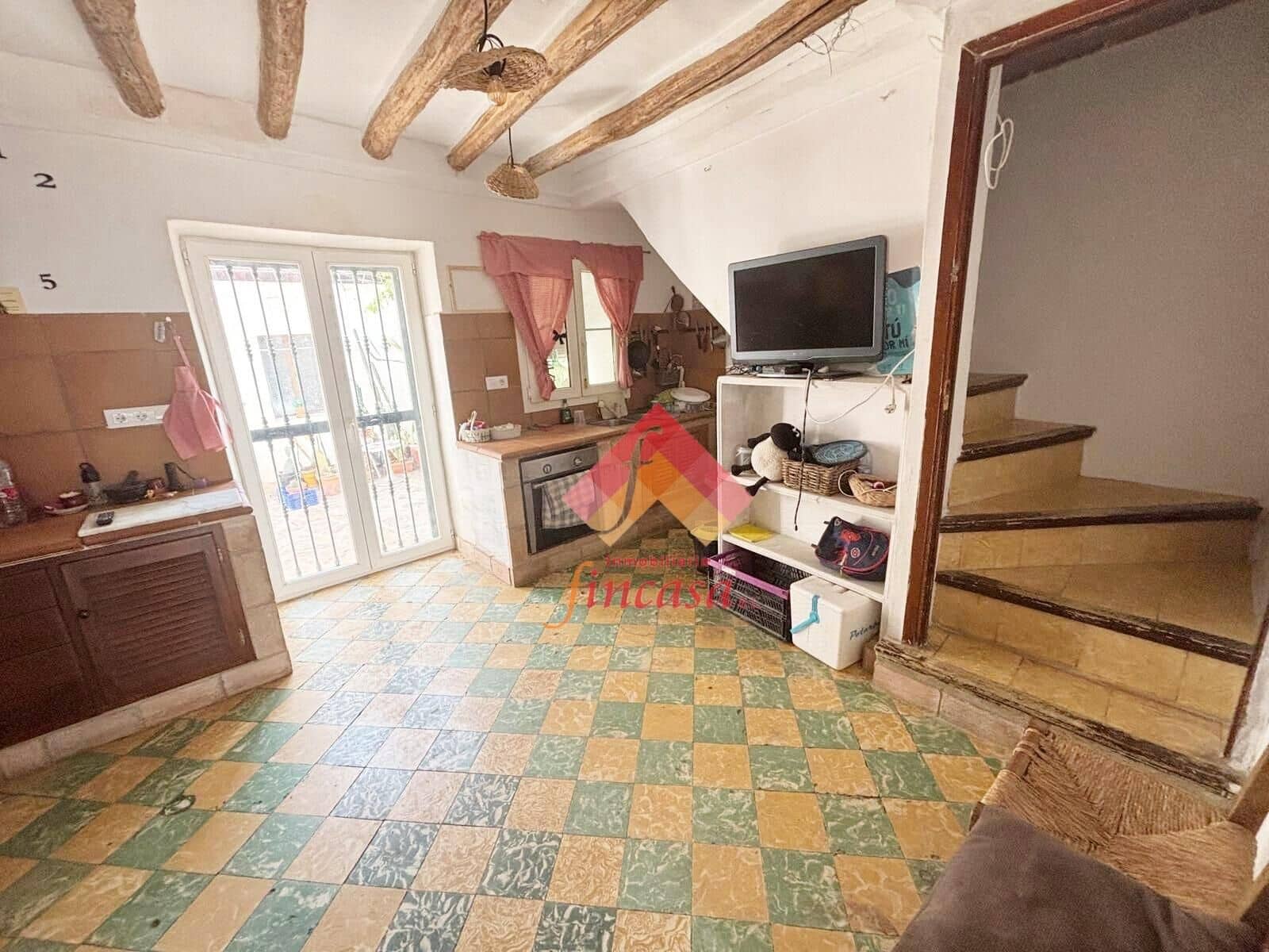5 slaapkamer Huis te koop in Arriate met garage - € 159.000 (Ref: 10173982)