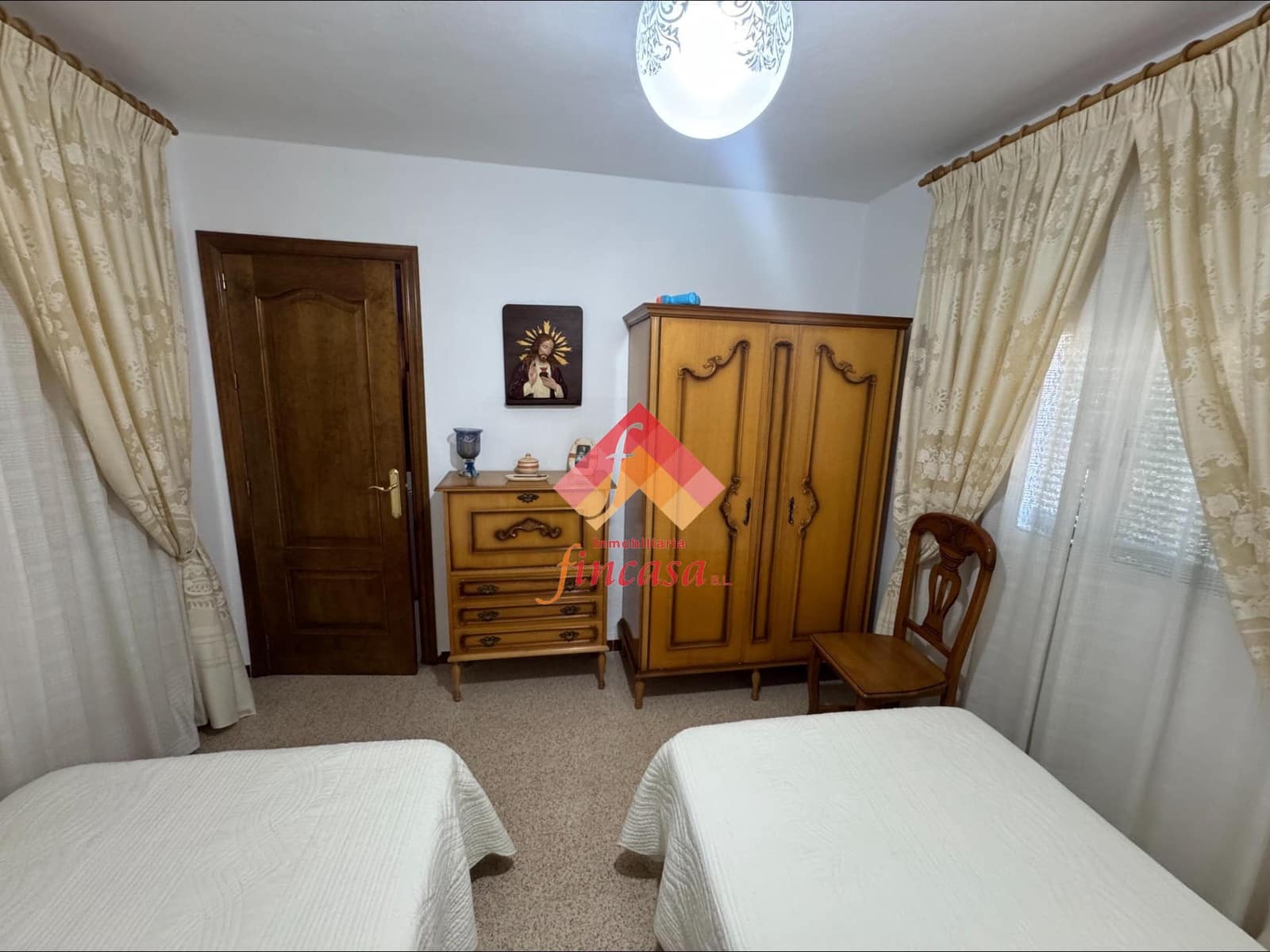 Chalet de 5 habitaciones en Ronda en venta con garaje - 360.000 € (Ref: 10177187)