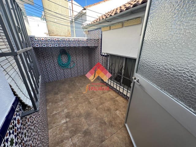 5 bedroom Villa for sale in Ronda with garage - € 360,000 (Ref: 10177187)
