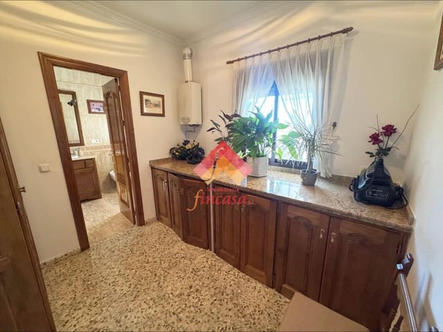 5 soverom Villa til salgs i Ronda med garasje - € 360 000 (Ref: 10177187)