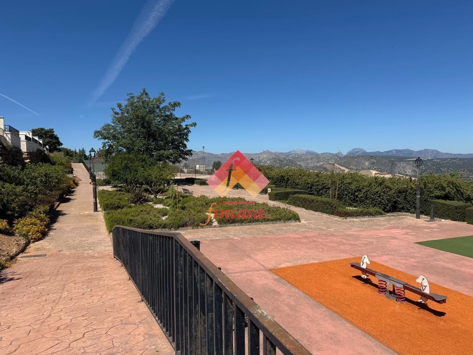 3 chambre Villa/Maison Mitoyenne à vendre à Ronda avec garage - 315 000 € (Ref: 10184986)