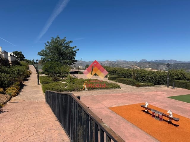 Adosado de 3 habitaciones en Ronda en venta con garaje - 315.000 € (Ref: 10184986)