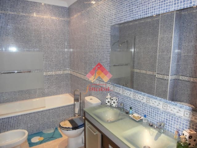 Adosado de 3 habitaciones en Arriate en venta con garaje - 210.000 € (Ref: 10184987)