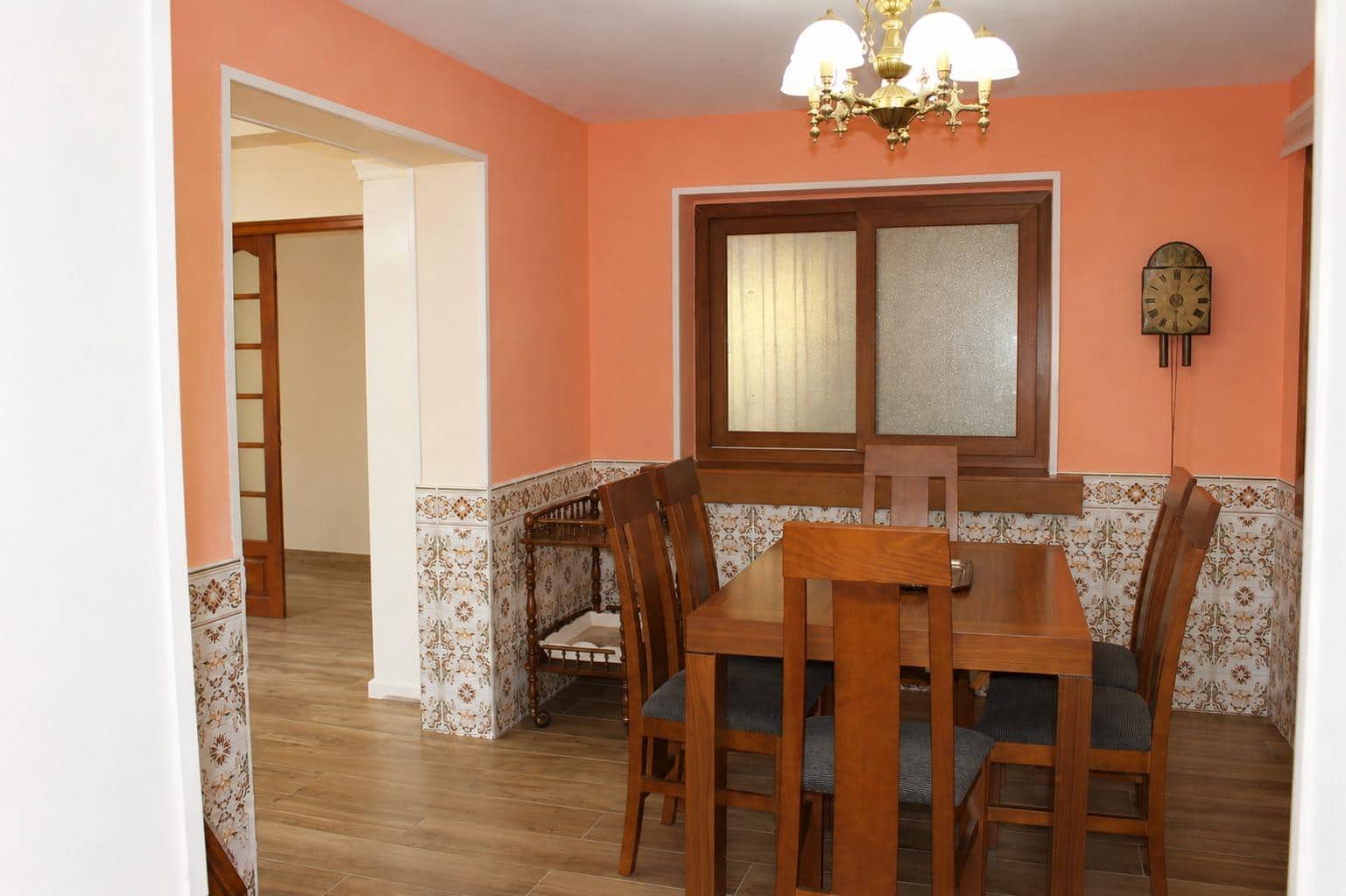 5 bedroom Villa for sale in Oliva - € 530,000 (Ref: 10009223)