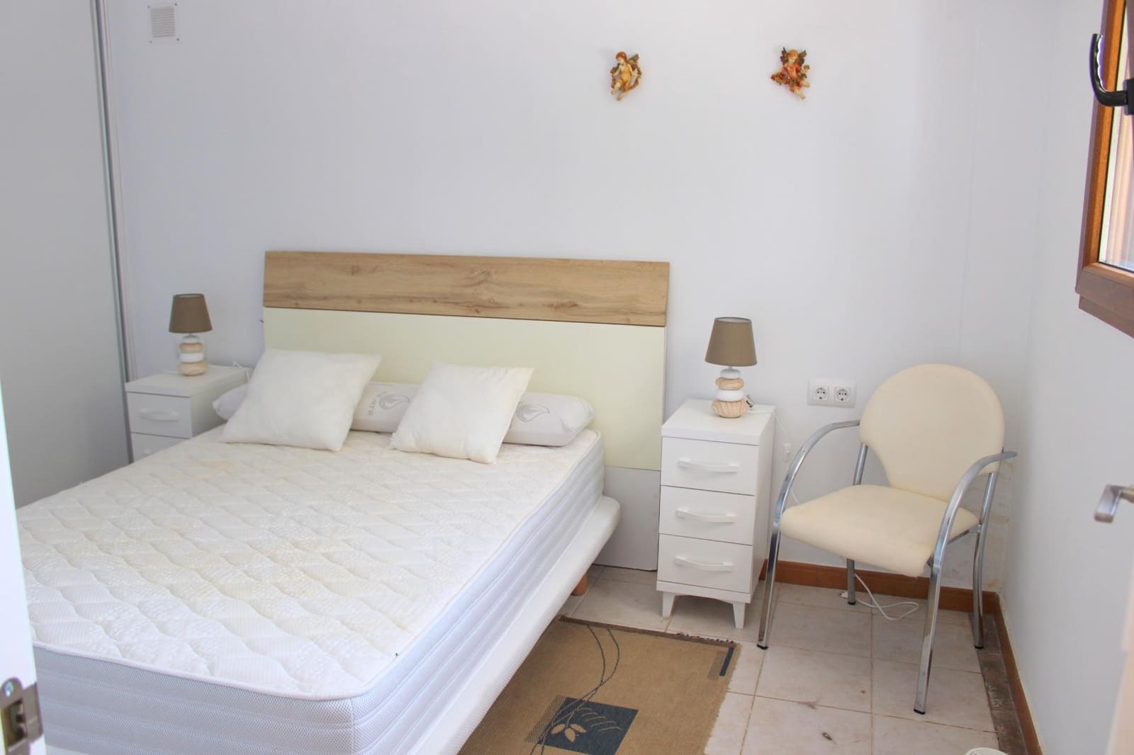5 bedroom Villa for sale in Oliva - € 530,000 (Ref: 10009223)