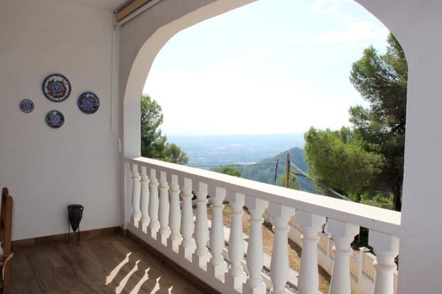 5 bedroom Villa for sale in Oliva - € 530,000 (Ref: 10009223)