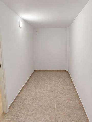 Local Commercial à louer à Oliva Pueblo, Oliva - 600 € (Ref: 10017628)
