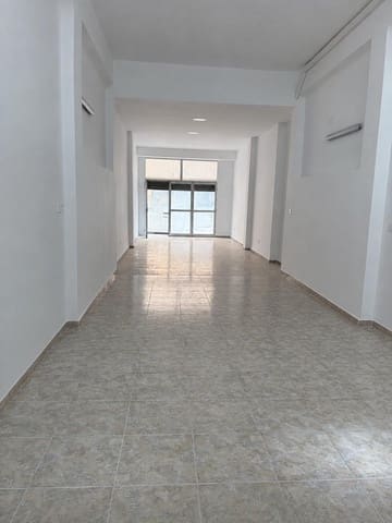 Local Commercial à louer à Oliva Pueblo, Oliva - 600 € (Ref: 10017628)