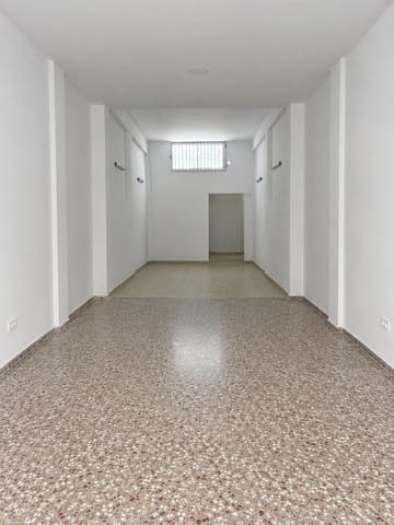 Local Commercial à louer à Oliva Pueblo, Oliva - 600 € (Ref: 10017628)