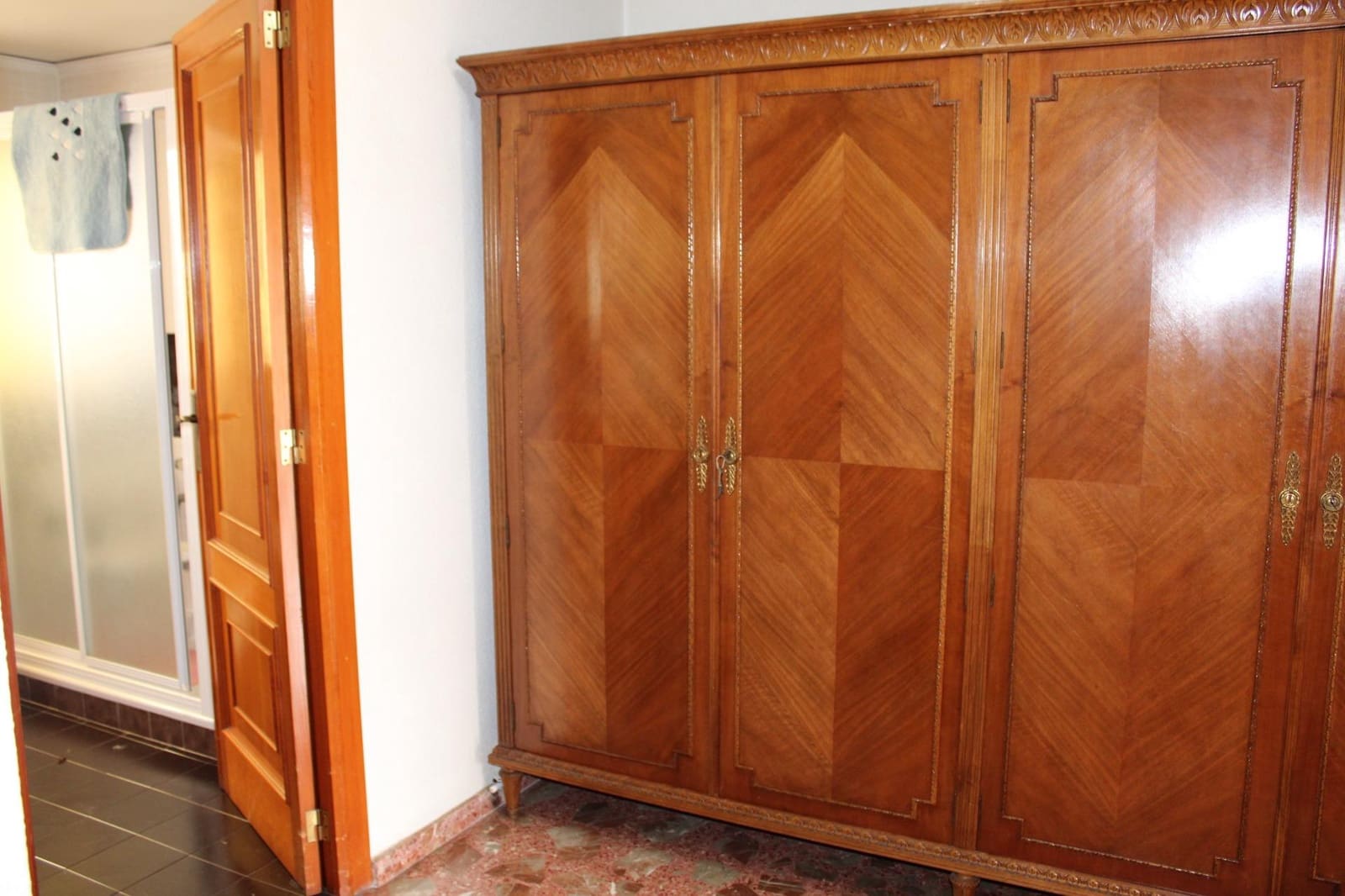 8 sovrum Lägenhet till salu i Oliva - 311 000 € (Ref: 10041259)