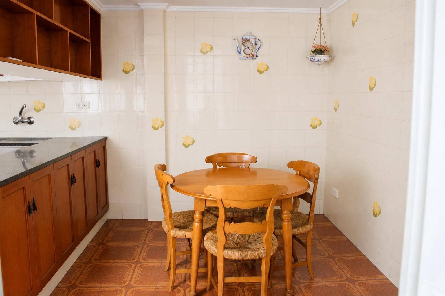 8 sovrum Lägenhet till salu i Oliva - 311 000 € (Ref: 10041259)
