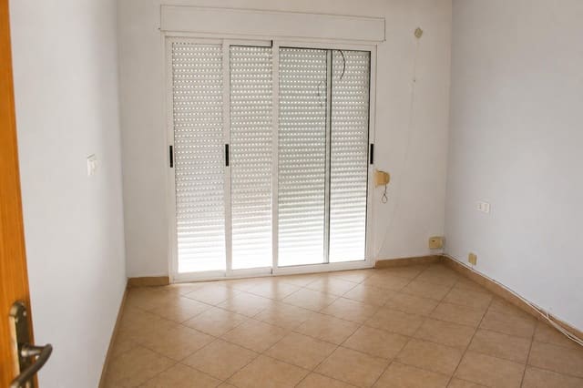 3 Zimmer Wohnung zu verkaufen in Oliva Pueblo, Oliva - 45.000 € (Ref: 10043160)