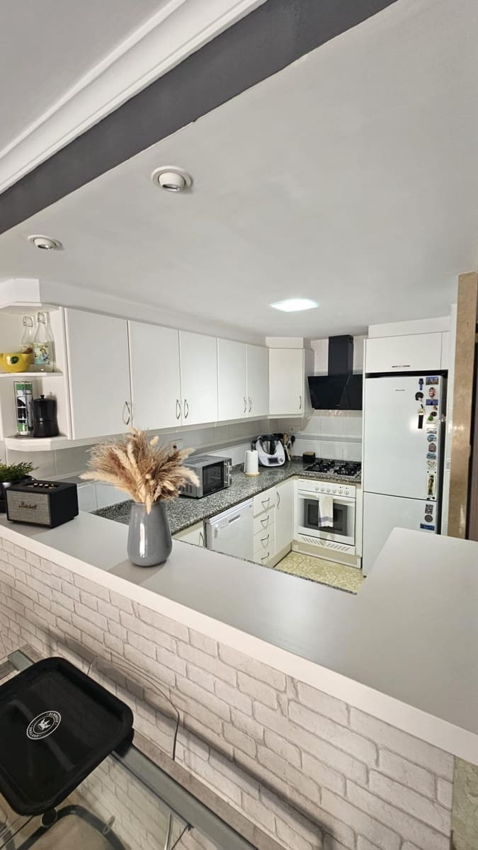 3 sypialnia Apartament do wynajęcia w Oliva z basenem garażem - 1 250 € (Ref: 10131782)