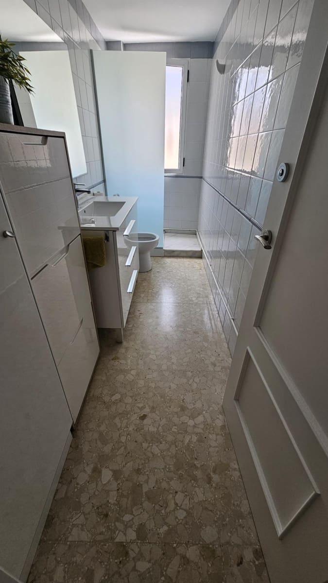 3 sypialnia Apartament do wynajęcia w Oliva z basenem garażem - 1 250 € (Ref: 10131782)