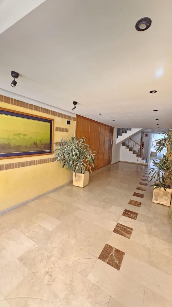 3 sypialnia Apartament do wynajęcia w Oliva z basenem garażem - 1 250 € (Ref: 10131782)