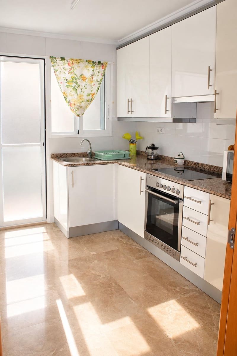 3 soverom Leilighet til salgs i Oliva med garasje - € 184 900 (Ref: 10159854)