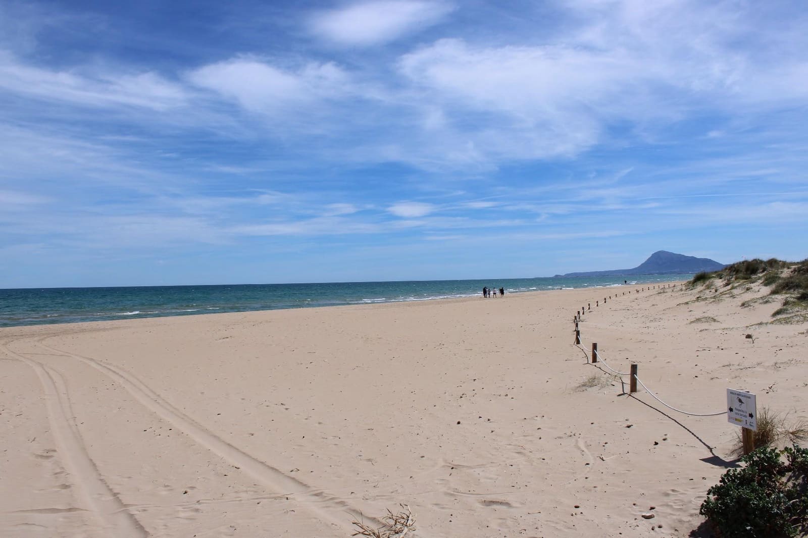 3 soveværelse Villa til leje i Oliva med garage - € 950 (Ref: 8293484)