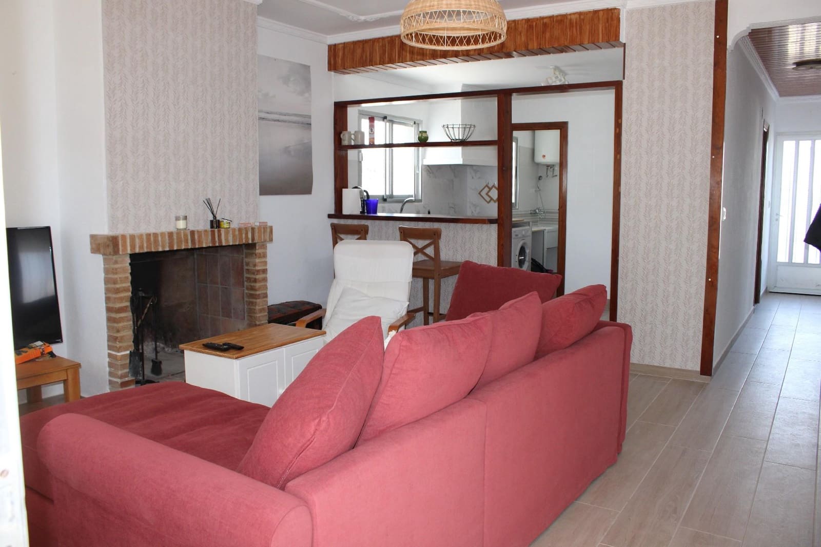 3 soveværelse Villa til leje i Oliva med garage - € 950 (Ref: 8293484)