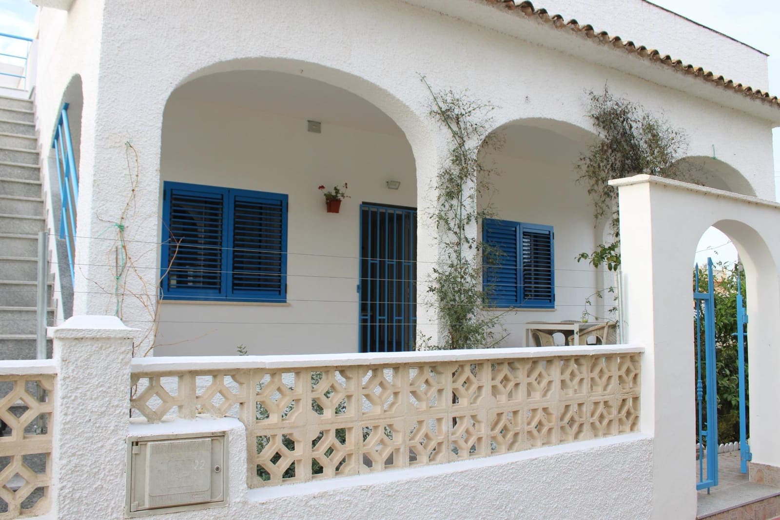 3 soveværelse Villa til leje i Oliva med garage - € 950 (Ref: 8293484)