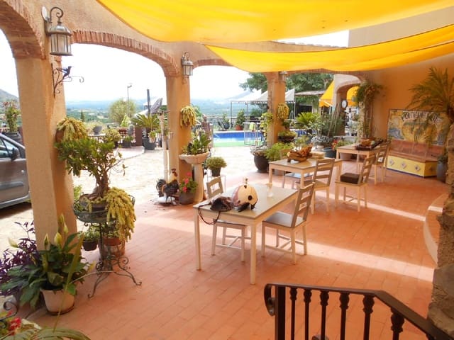 22 sypialnia Willa na sprzedaż w Oliva z basenem - 900 000 € (Ref: 8293487)