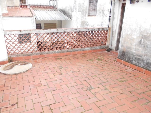 Hotel de 8 habitaciones en Oliva en venta - 220.000 € (Ref: 8327737)