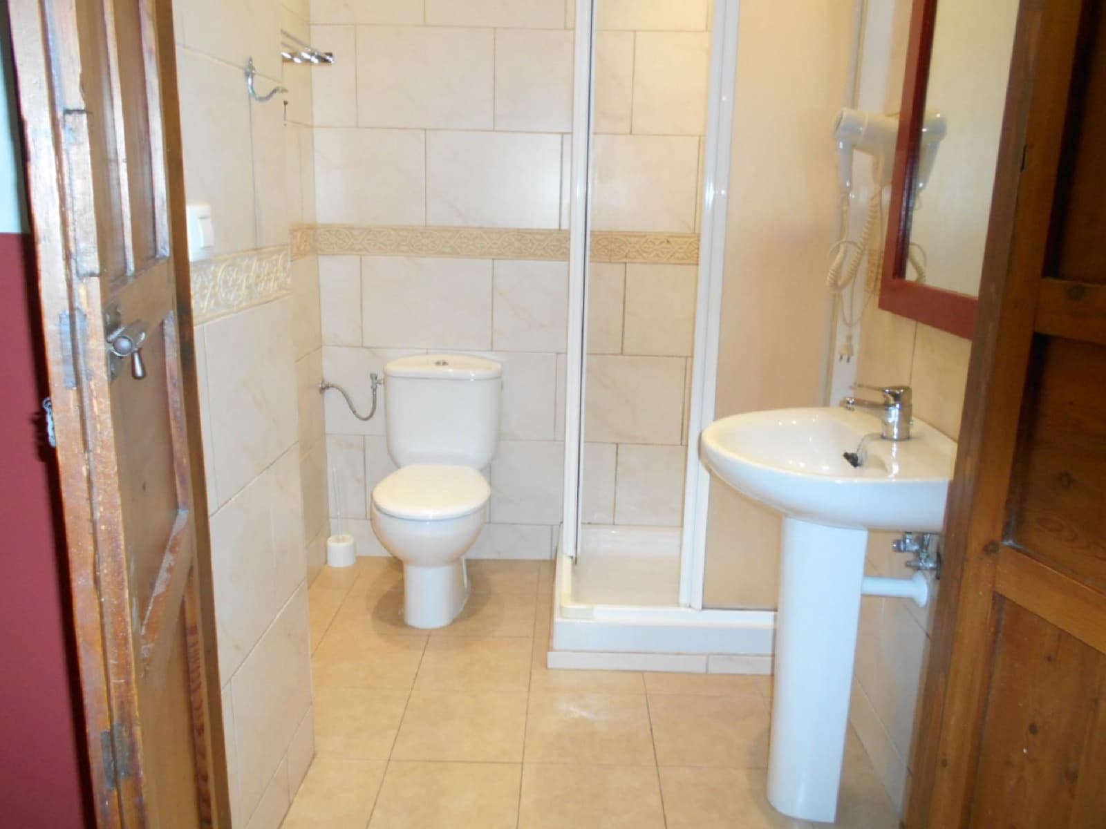 7 sovrum Hotell till salu i Oliva - 299 000 € (Ref: 8327747)