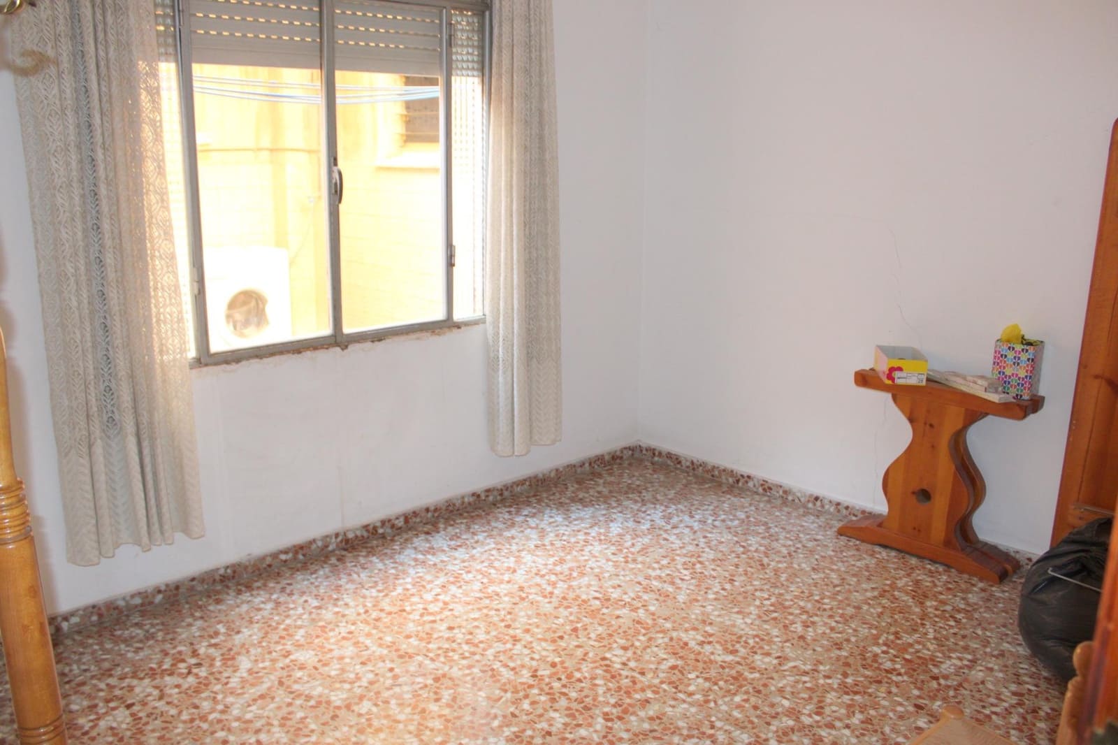 5 chambre Restaurant/Bar à vendre à La Font d'En Carros - 250 000 € (Ref: 8343410)