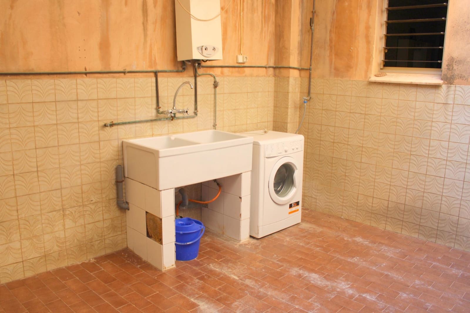 5 chambre Restaurant/Bar à vendre à La Font d'En Carros - 250 000 € (Ref: 8343410)