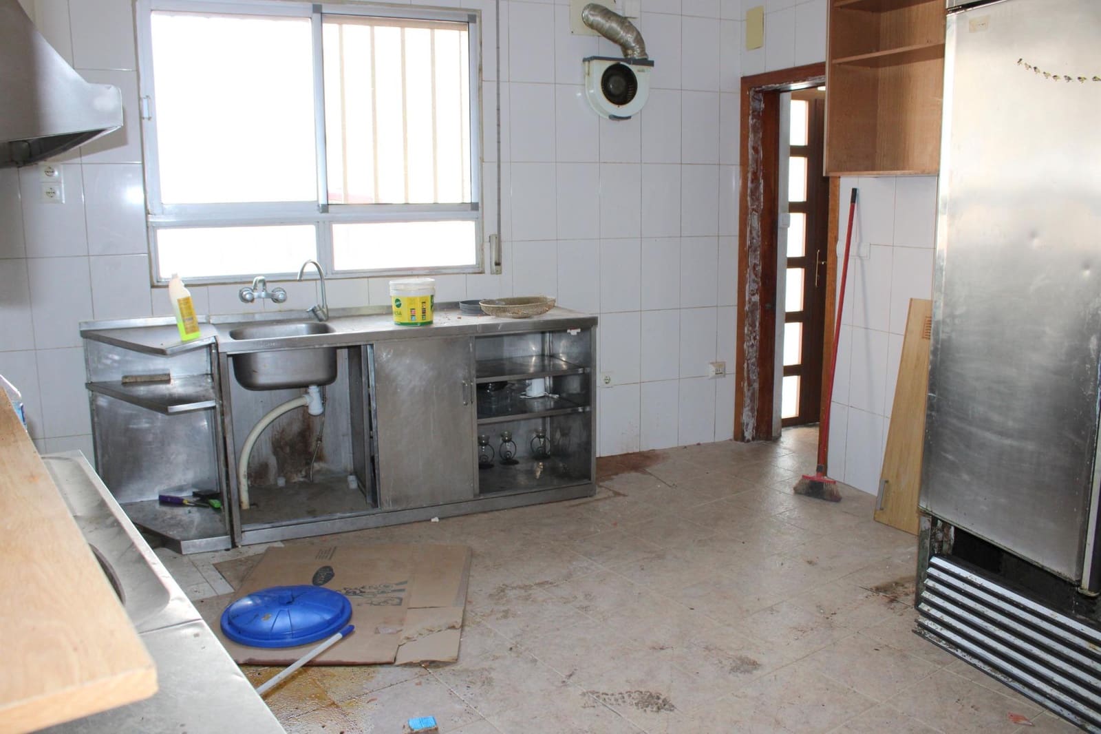 5 chambre Restaurant/Bar à vendre à La Font d'En Carros - 250 000 € (Ref: 8343410)