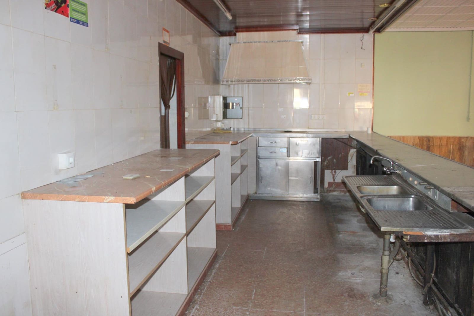 5 chambre Restaurant/Bar à vendre à La Font d'En Carros - 250 000 € (Ref: 8343410)