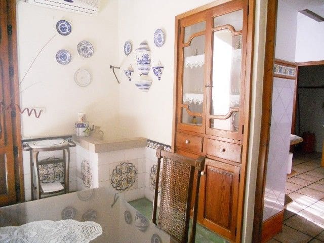 4 bedroom Townhouse for sale in Oliva - € 220,000 (Ref: 8362847)
