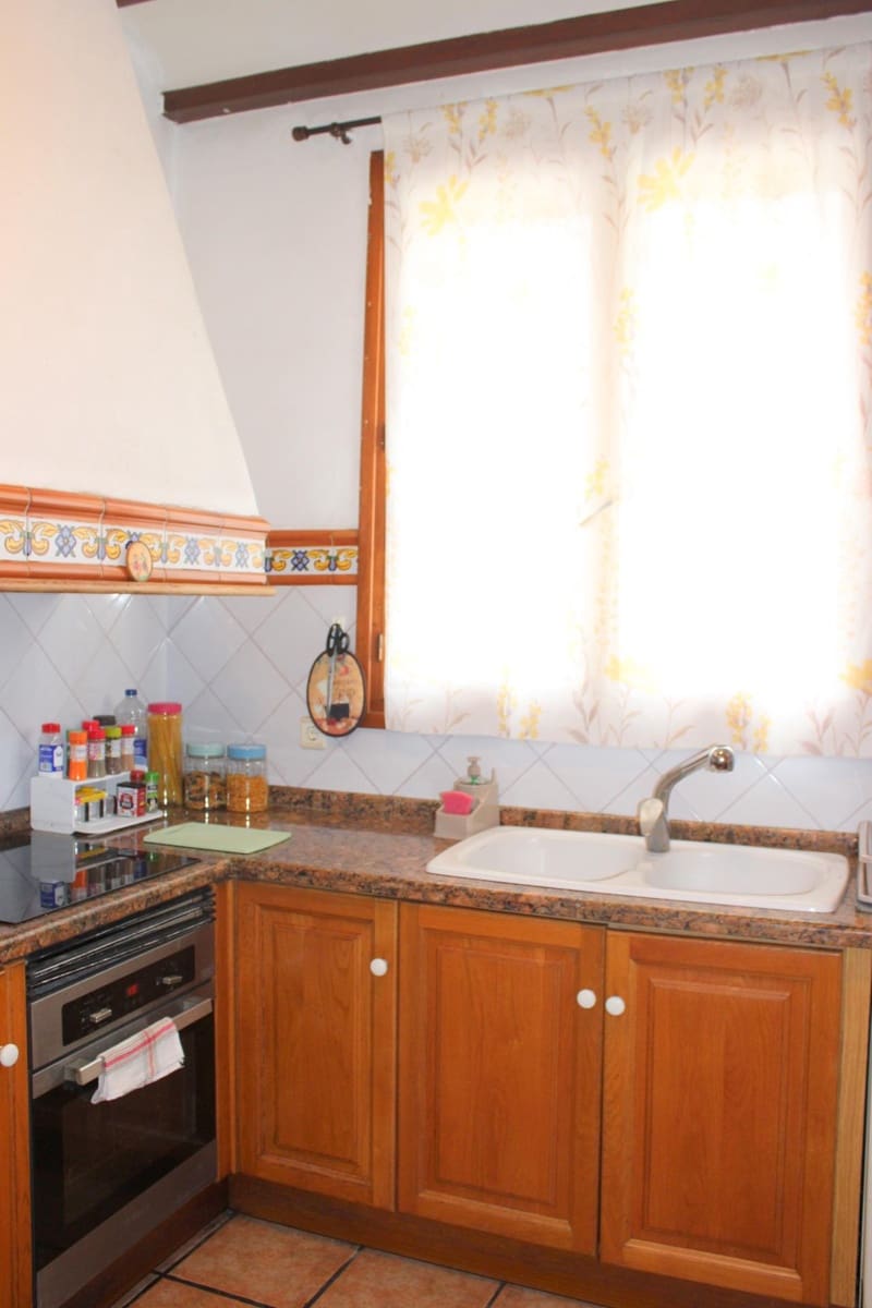 4 bedroom Townhouse for sale in Oliva - € 220,000 (Ref: 8362847)