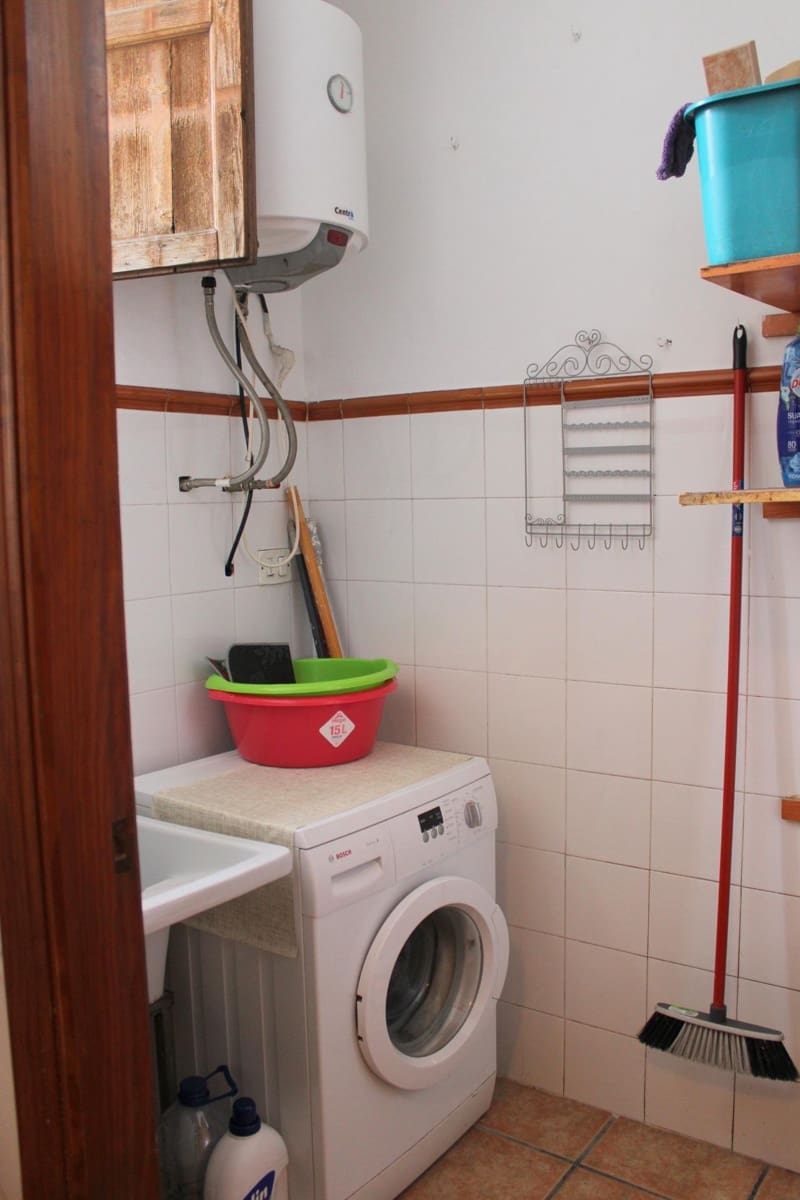 4 bedroom Townhouse for sale in Oliva - € 220,000 (Ref: 8362847)