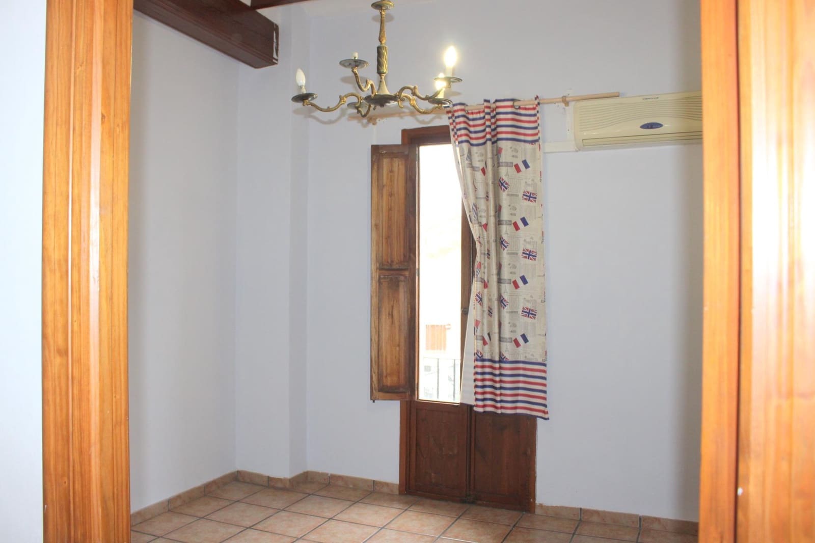 4 bedroom Townhouse for sale in Oliva - € 220,000 (Ref: 8362847)