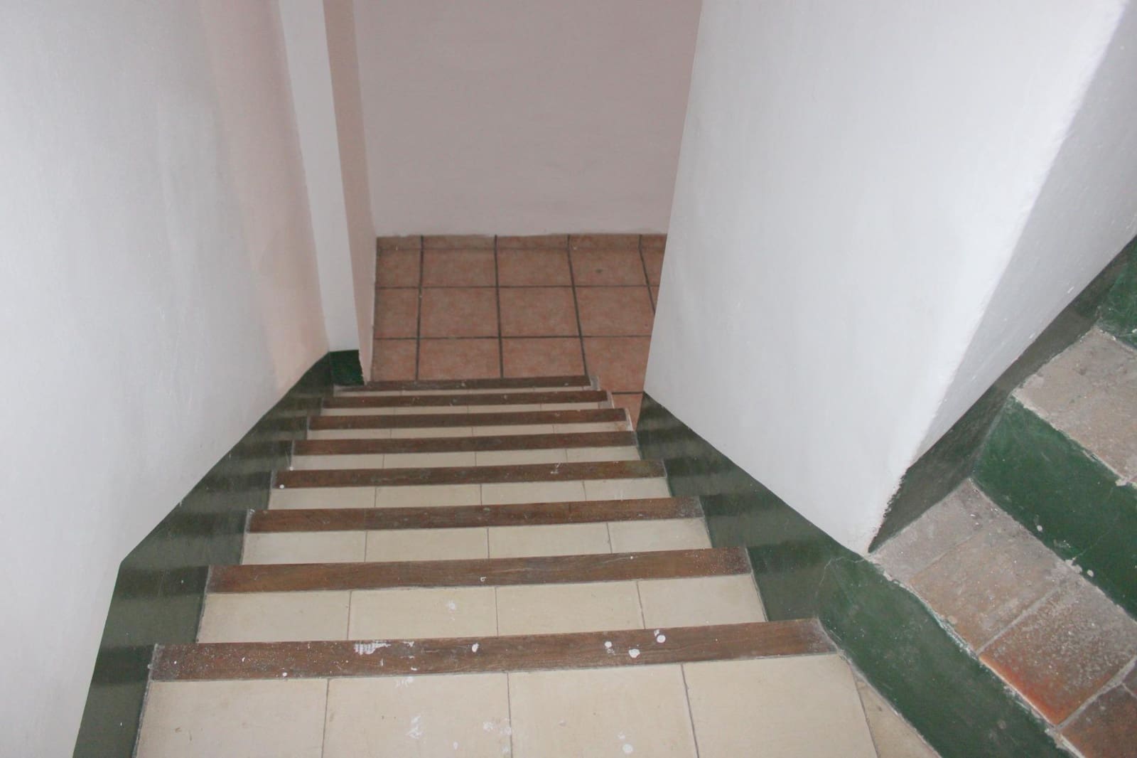 4 bedroom Townhouse for sale in Oliva - € 220,000 (Ref: 8362847)