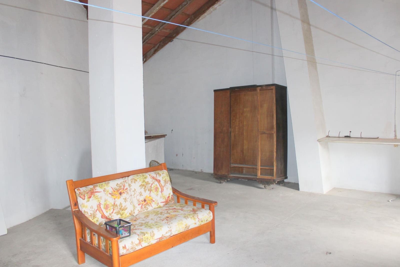 4 bedroom Townhouse for sale in Oliva - € 220,000 (Ref: 8362847)