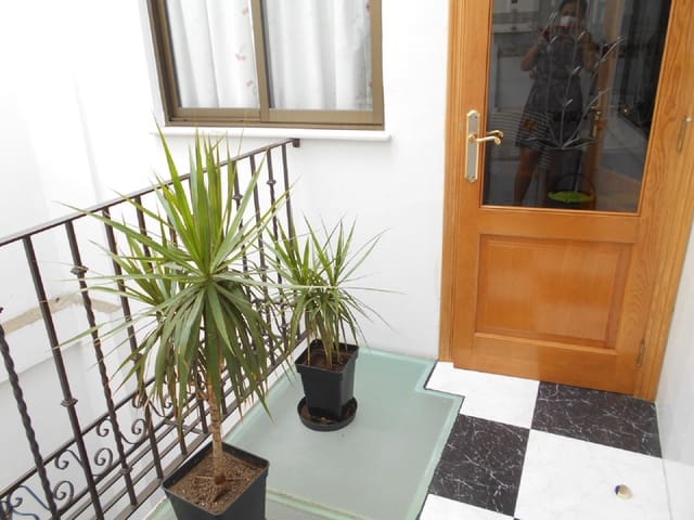 7 sovrum Hus till salu i Oliva med garage - 285 000 € (Ref: 8426348)