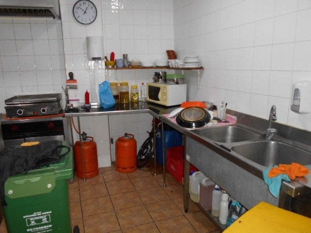 Commerciale in vendita in Oliva - 90.000 € (Rif: 8452578)