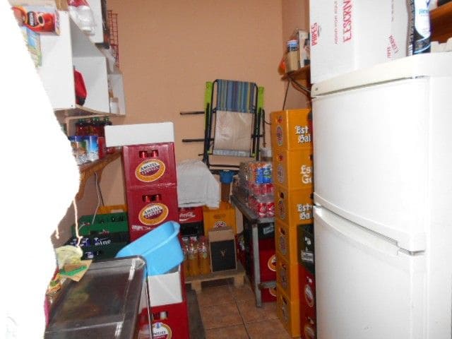Commerciale in vendita in Oliva - 90.000 € (Rif: 8452578)