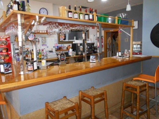 Commerciale in vendita in Oliva - 90.000 € (Rif: 8452578)