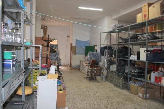 Commerciale in vendita in Oliva Pueblo, Oliva - 80.000 € (Rif: 8584383)