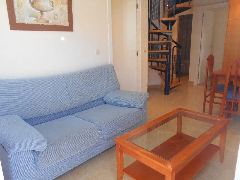 2 makuuhuone Kattohuoneisto vuokrattavana paikassa Oliva mukana uima-altaan 
autotalli - 800 € (Ref: 8626978)