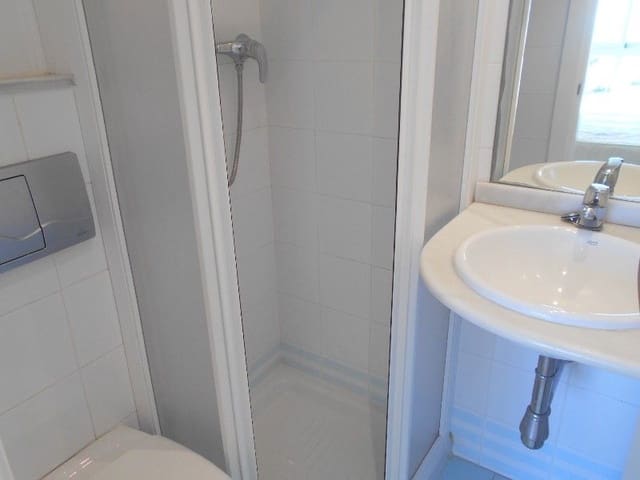 2 makuuhuone Kattohuoneisto vuokrattavana paikassa Oliva mukana uima-altaan 
autotalli - 800 € (Ref: 8626978)