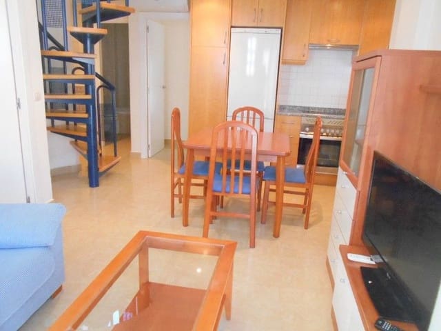 2 makuuhuone Kattohuoneisto vuokrattavana paikassa Oliva mukana uima-altaan 
autotalli - 800 € (Ref: 8626978)