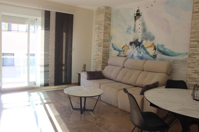 Piso de 3 habitaciones en Oliva en alquiler con garaje - 1.400 € (Ref: 8792633)